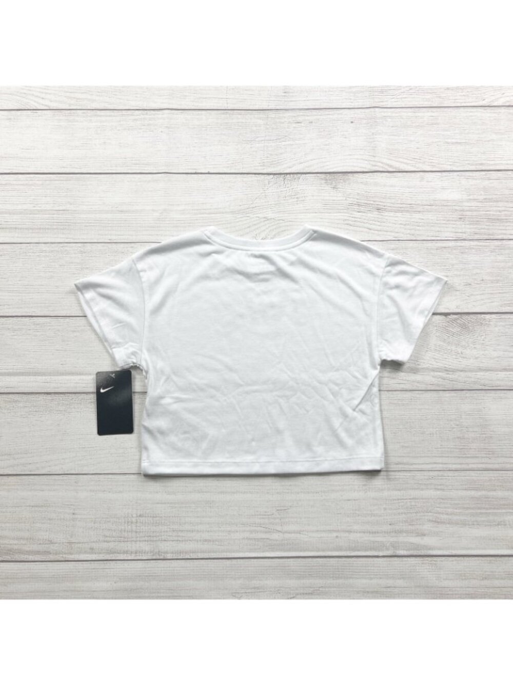 Nike Girls Cropped T-Shirt Short Sleeve Tee Gold Nike Logo Graphic NWT 4T - Picture 3 of 3